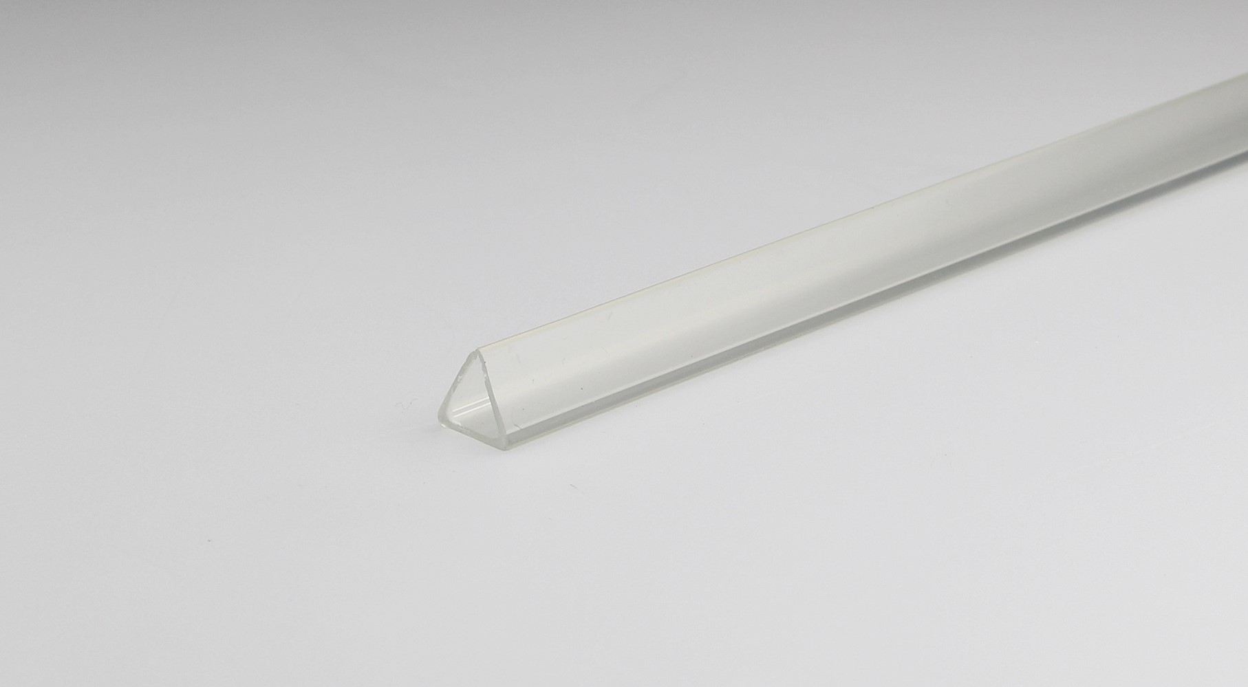 Profilé flexible transparent pvc rigide mm.12
